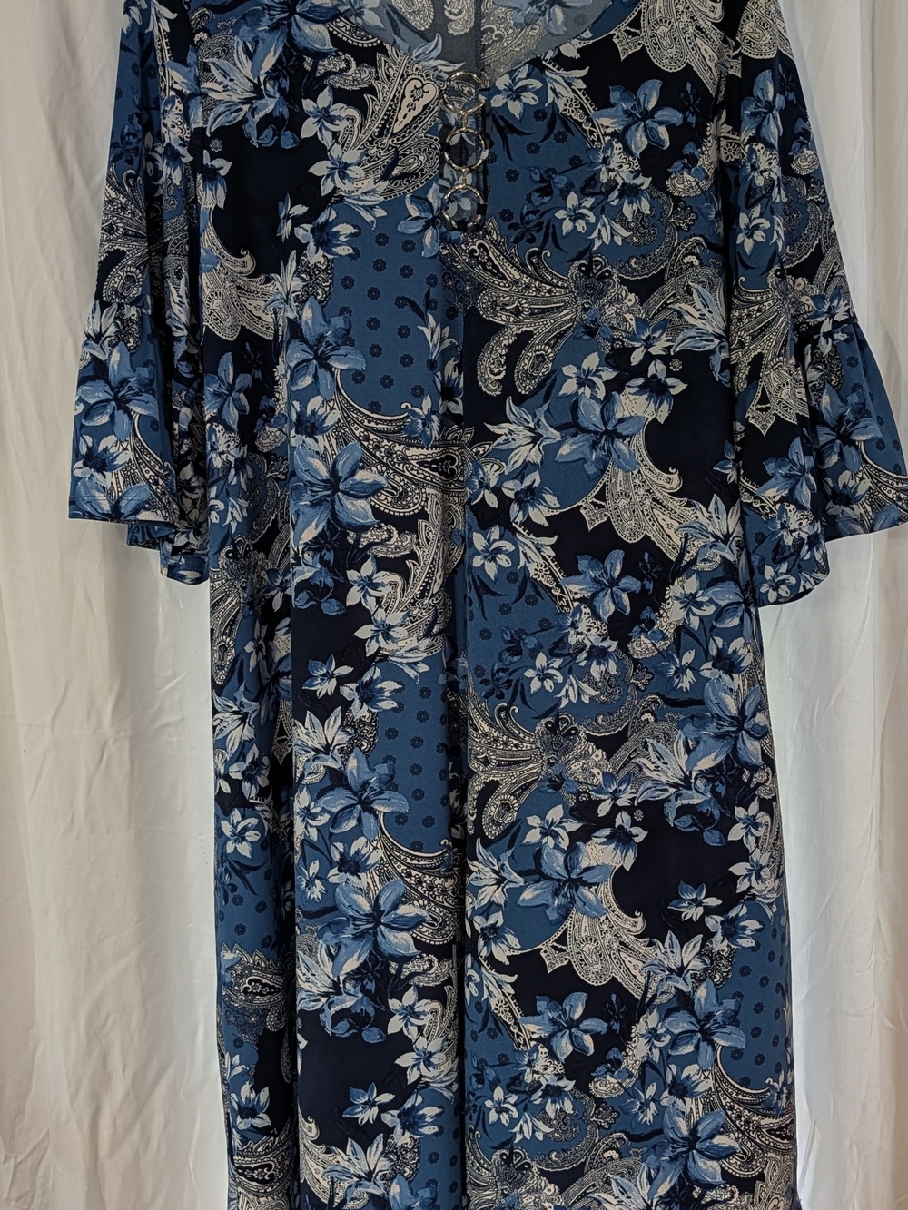 Chelsea Taylor Blue Floral Paisley Midi Dress w/ Decorative  V-Neck Size 2X
